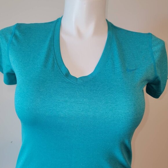 Nike Dri-Fit V-Neck Tee - Picture 3 of 5